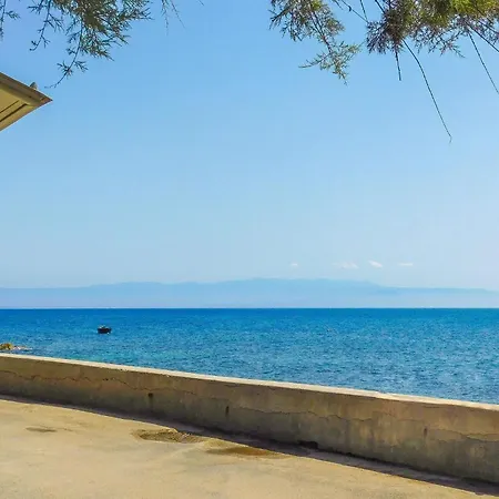 Cozy In Marina Nicotera